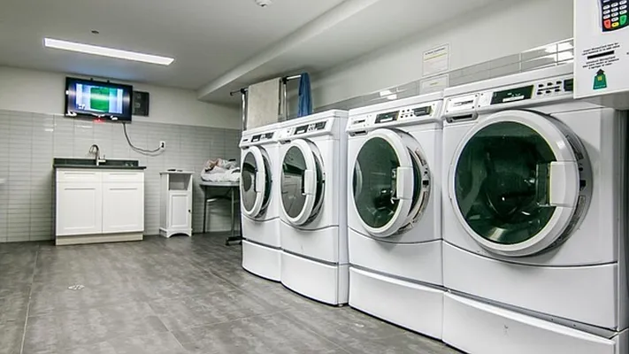 Rented by Nooklyn NYC LLC | media 28