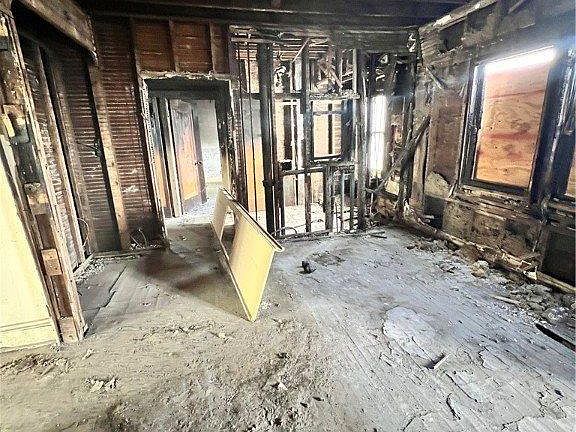 2nd image of 3656 E 151st St