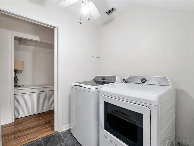 11121 NW 15th Pl — Photo 46