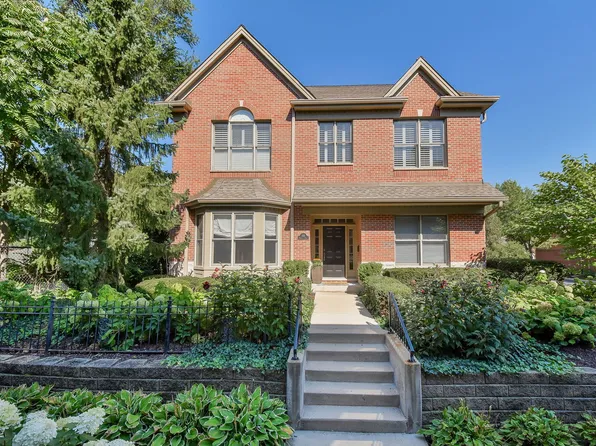 416 Brantley Pl, Wheaton, IL 60187