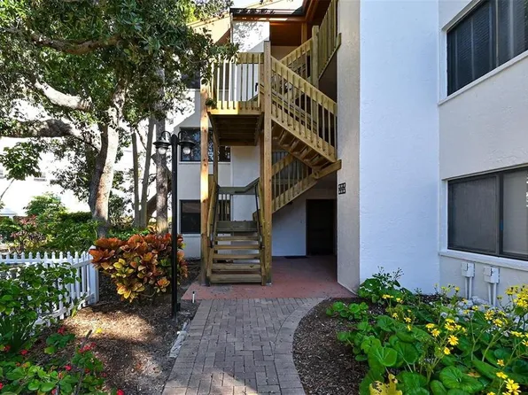 1900 COVE II PLACE #122, SARASOTA, FL 34242