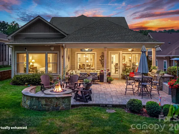 7142 Hanging Rock Ct, Denver, NC 28037