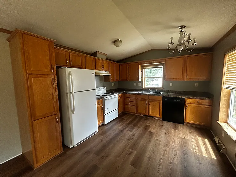 904 Middleway Pike — Photo 3