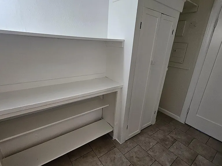 239 W 25th St #6 — Photo 15