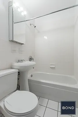 Rented by Bond New York | media 4