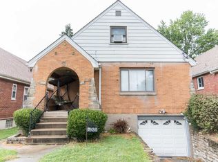 6926 Windward St, Cincinnati, OH 45227
