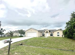 581 SW Fields Ave, Port Saint Lucie, FL 34953