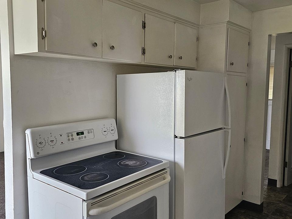 1st image of 11114 Sheridan Ave S
