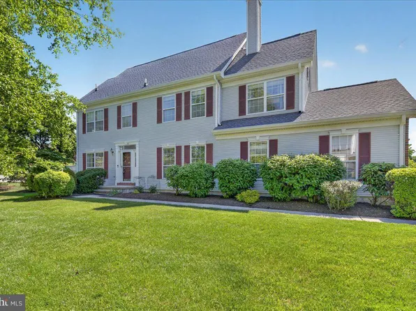 229 Colt St, Pennington, NJ 08534
