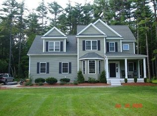9 Shirley St, Pepperell, MA 01463