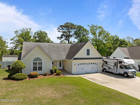 3rd image of 116 Bur Oaks Boulevard