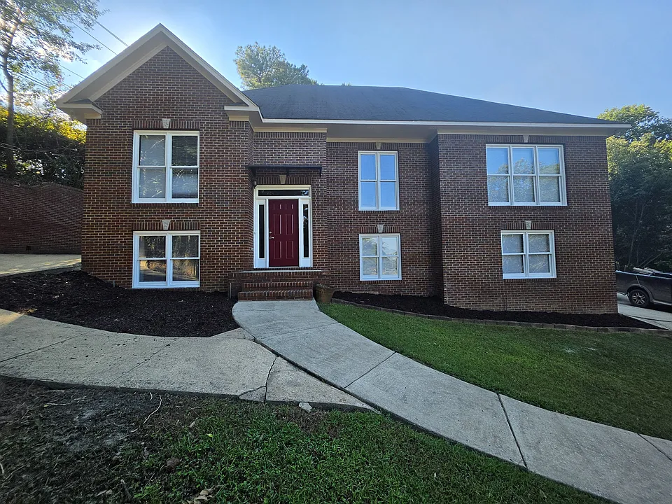 1800 Forest Haven Ln