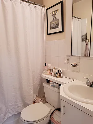 Rented by Frank Valvo Real Estate | media 29