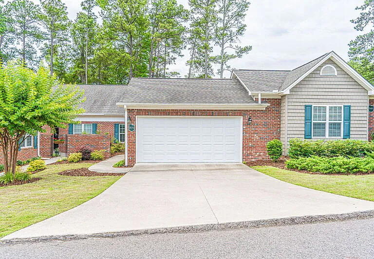 535 Lighthorse Cir — Photo 1