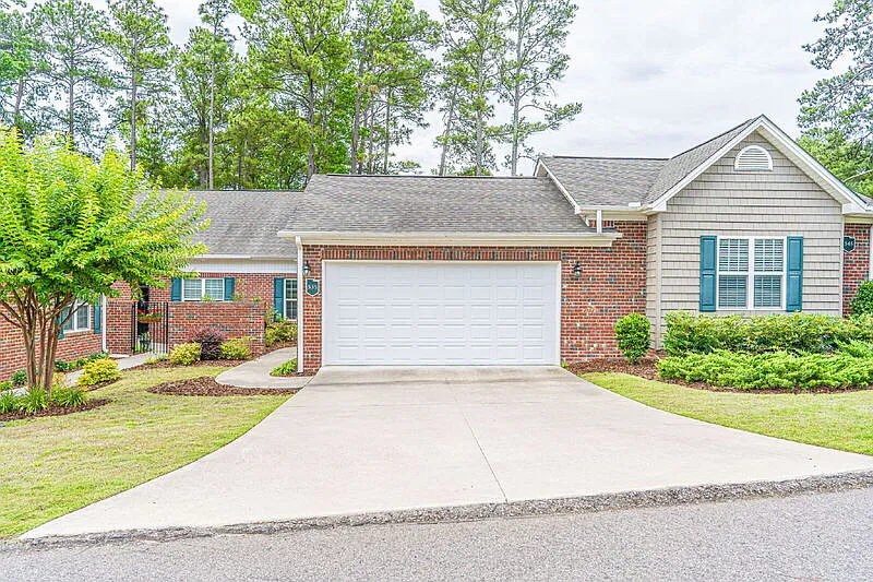 535 Lighthorse Cir