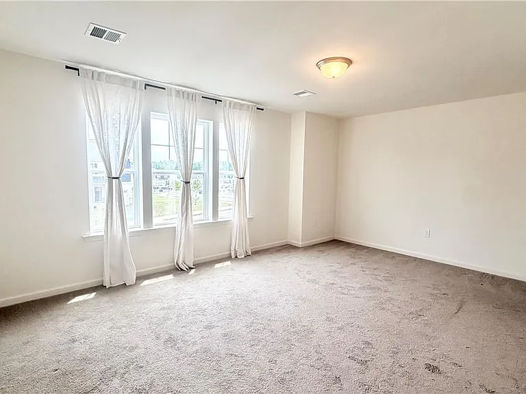 133 Scotty Dr — Photo 6