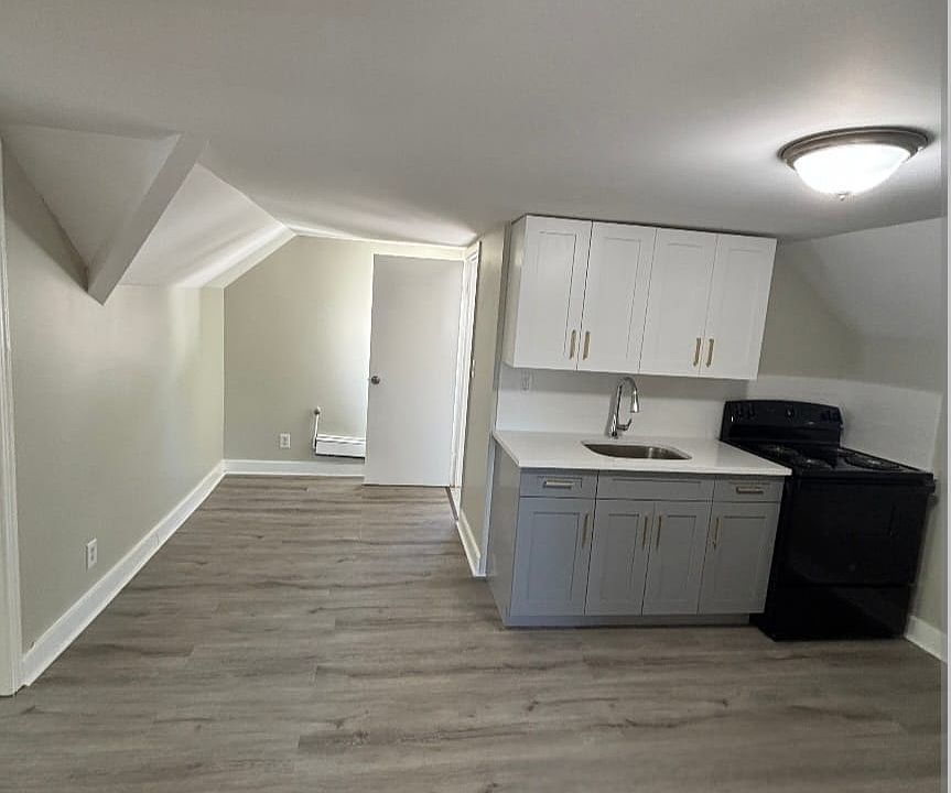 2nd image of 150 Norwood St Floor 3