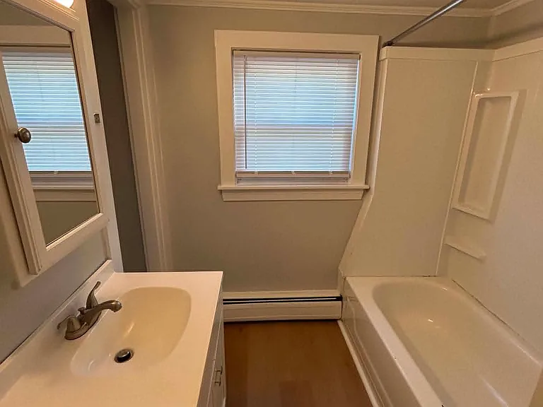 Tub