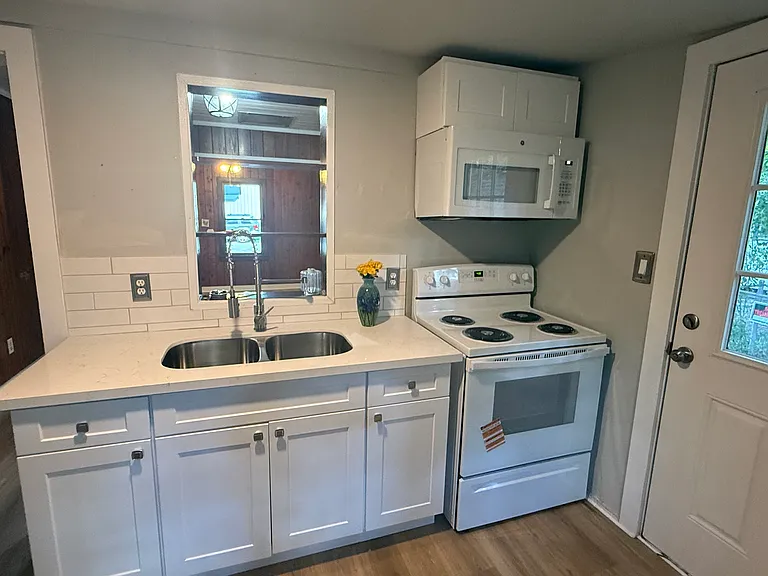 416 Dairy Ave — Photo 3