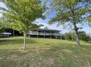 912 Slayton Rd, Hardy, AR 72542