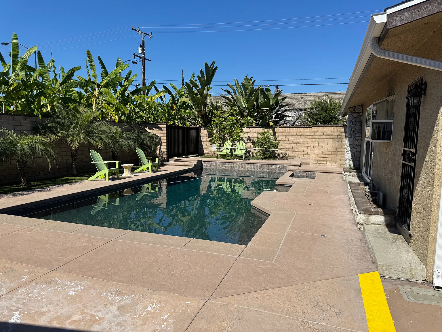 3 bed, 1700 sqft, $4,000 — Photo 2