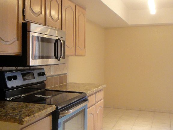 2nd image of 12222 N PARADISE VILLAGE Parkway #118