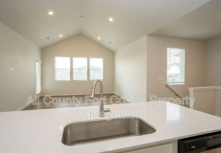 2614 Conquest St #F — Photo 7