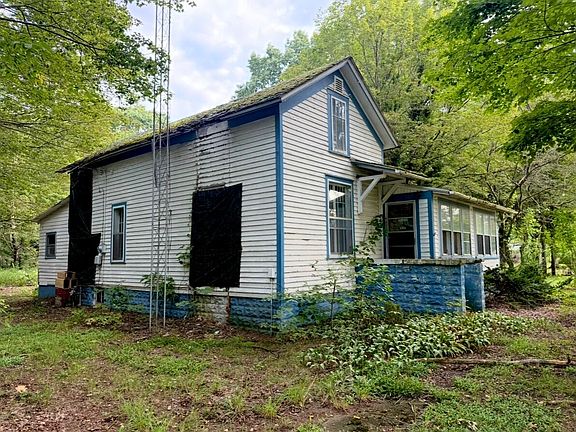 2nd image of 3384 Riverside Rd