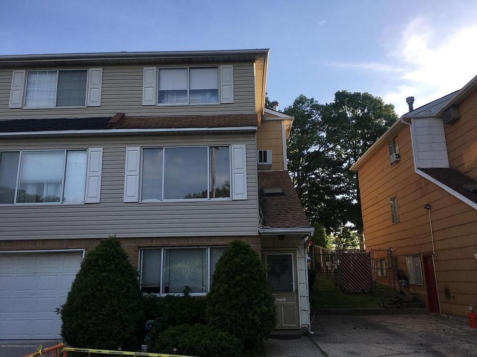 1st image of 150 Sandalwood Dr