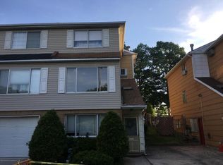 150 Sandalwood Dr, Staten Island, NY 10308