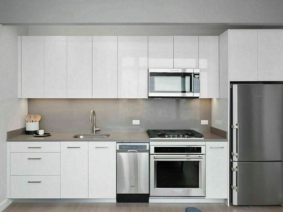 1st image of 42 W 33rd St APT 6B