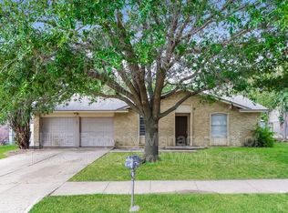 1811 E Timberview Ln, Arlington, TX 76014