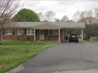 976 Ridgecrest Dr, Danville, VA 24540