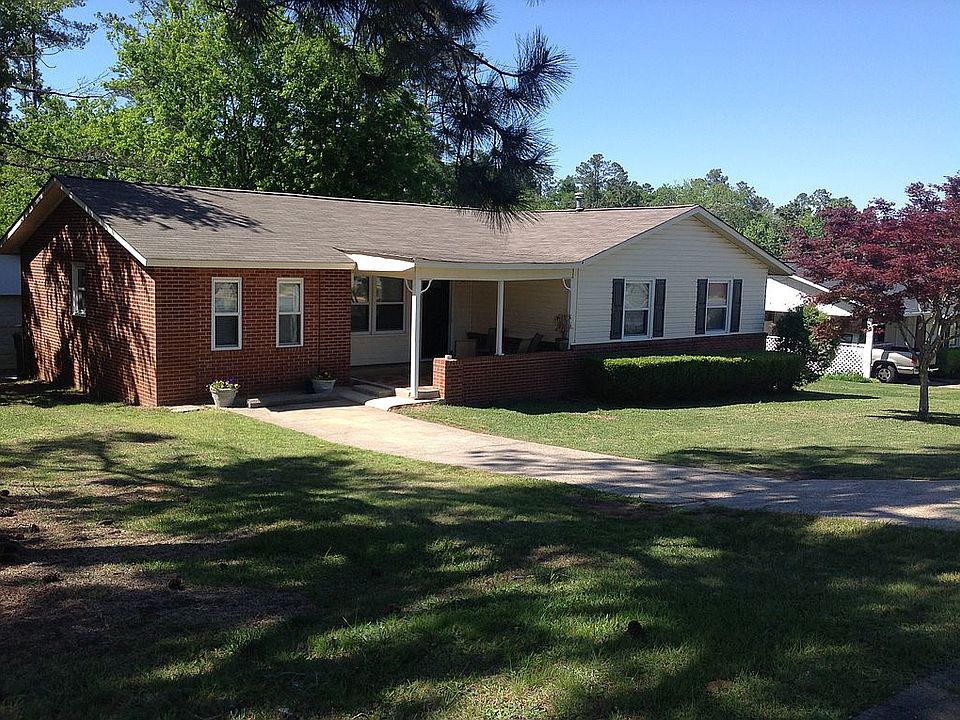 1st image of 1119 Eisenhower Dr