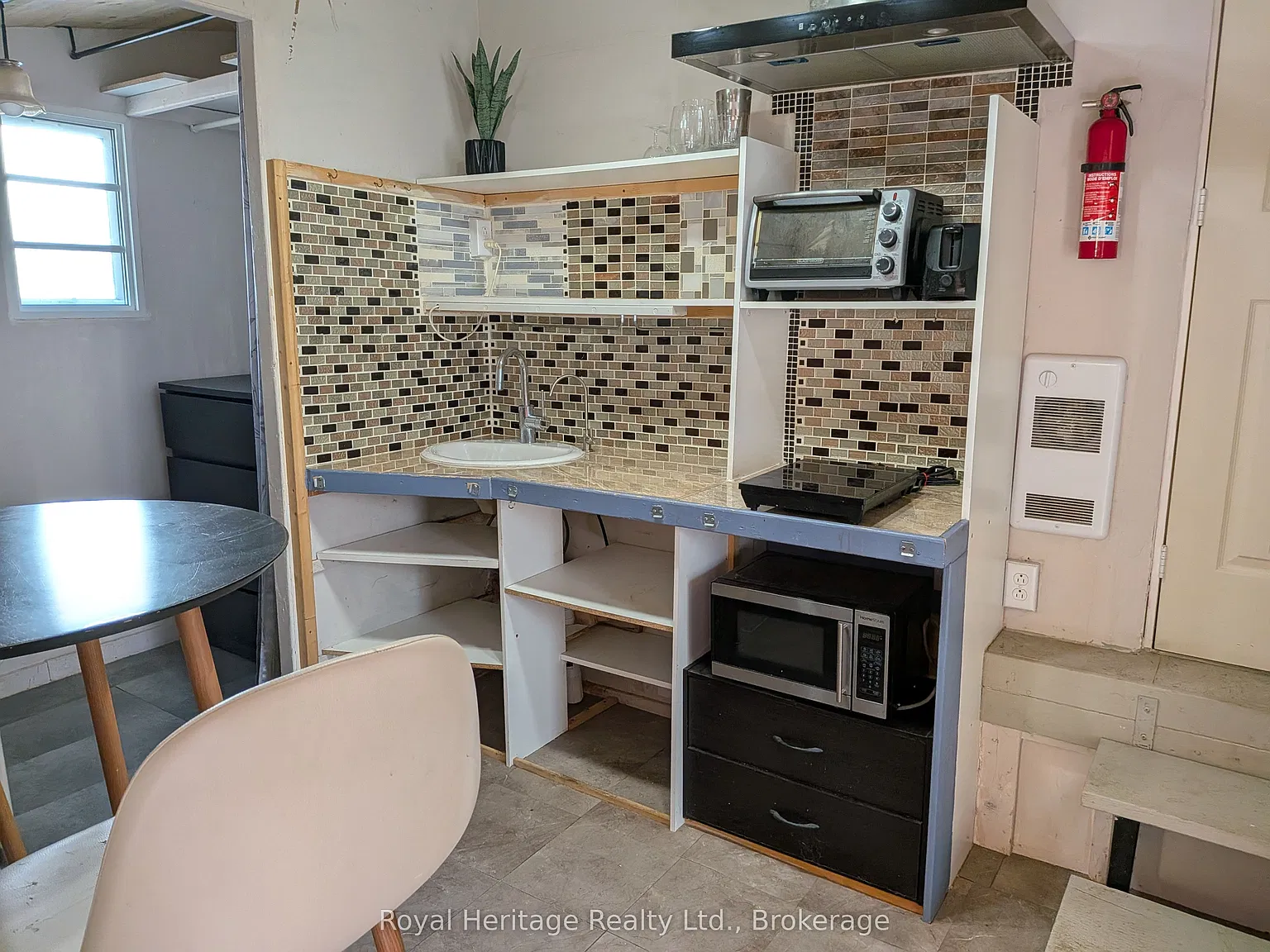 Studio, $1,200 — Photo 2