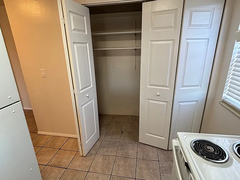 6708 Dublin Loop W #4D — Photo 4