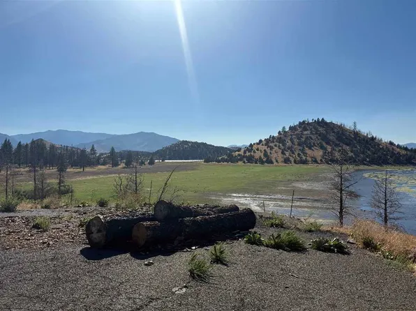 4536 Rainbow Dr, Weed, CA 96094