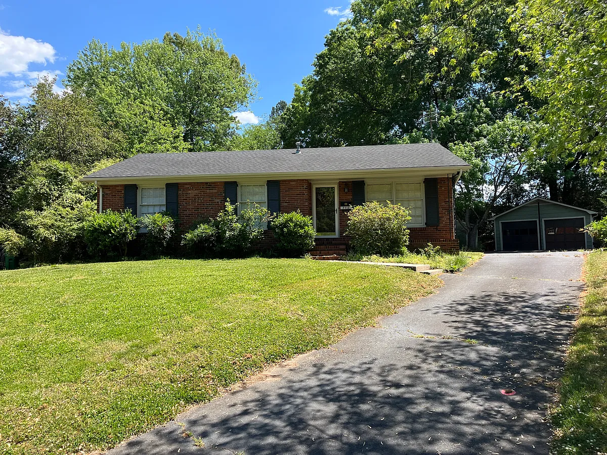 Building Photo - 7113 Rockcliff Ct
