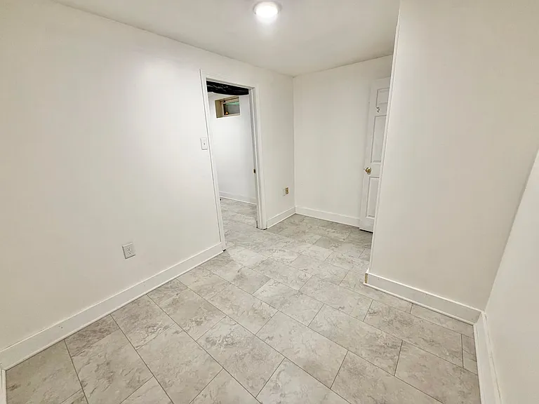 7 Ira Ln — Photo 18