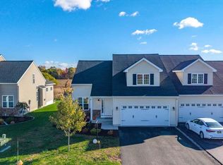 16 Chip Shot Way, Mechanicville, NY 12118