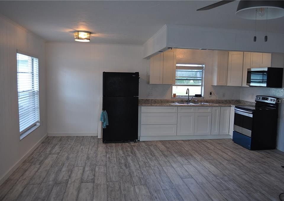 2nd image of 12026 Bayonet Ln