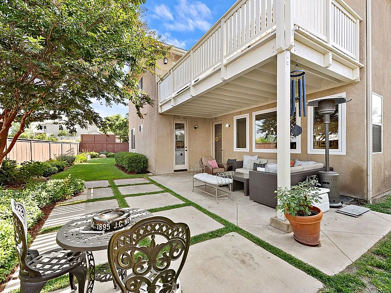 1785 Clover Tree Ct — Photo 32