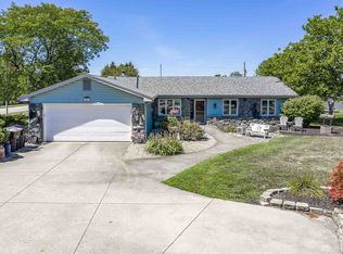 501 Riley Dr, Fort Wayne, IN 46825