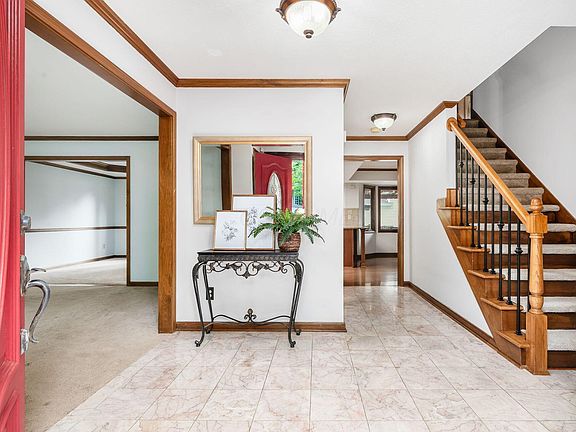 3rd image of 538 Olde Mill Dr