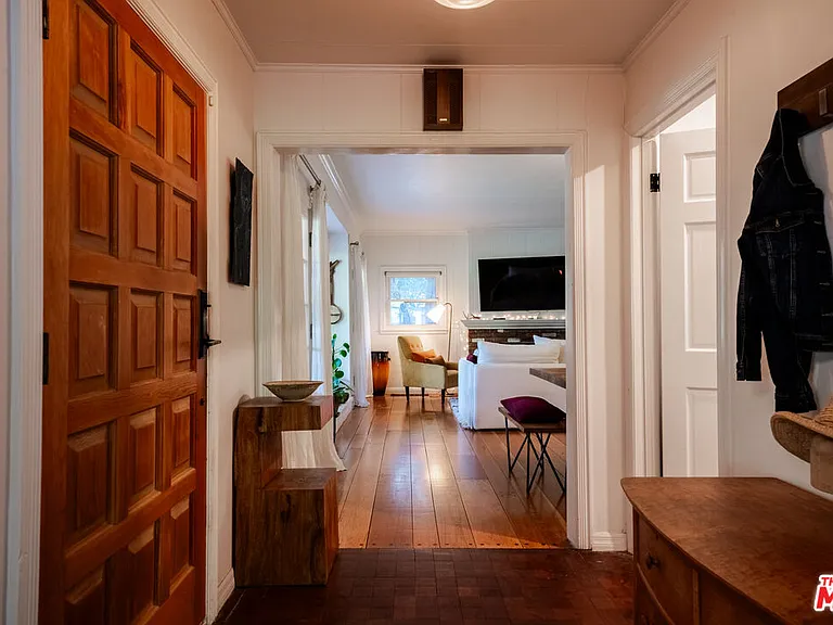 17401 Londelius St — Photo 16
