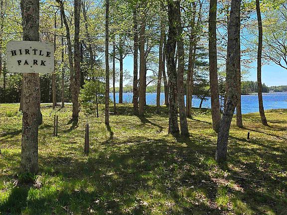 4th image of 7 Lakeview Rd