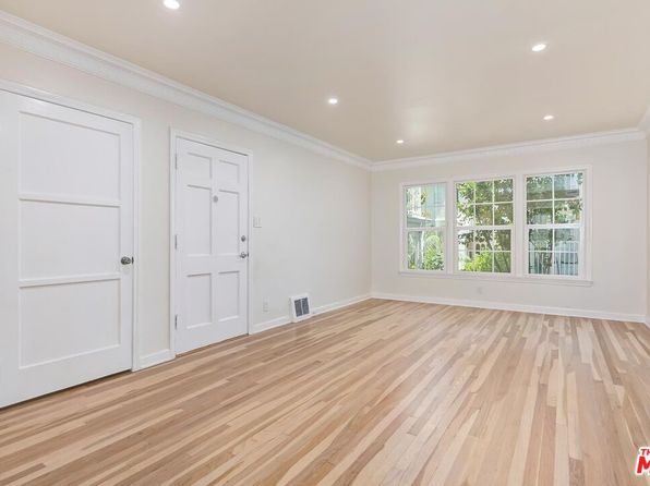 405 1/2 Shirley Pl
