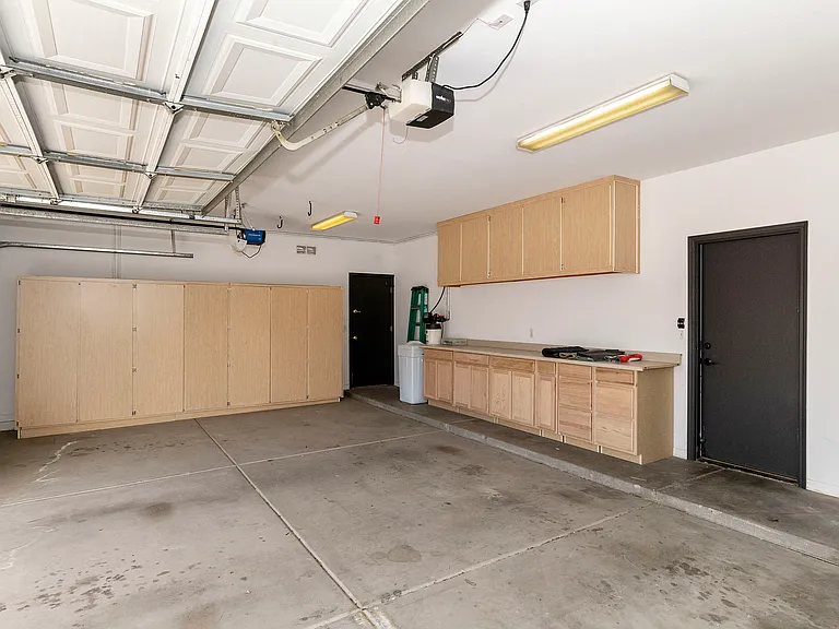 442 W Carob Dr — Photo 28
