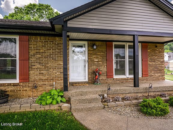 5th image of 10415 Gisela Ct