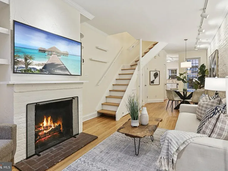 2232 12th Pl NW — Photo 4